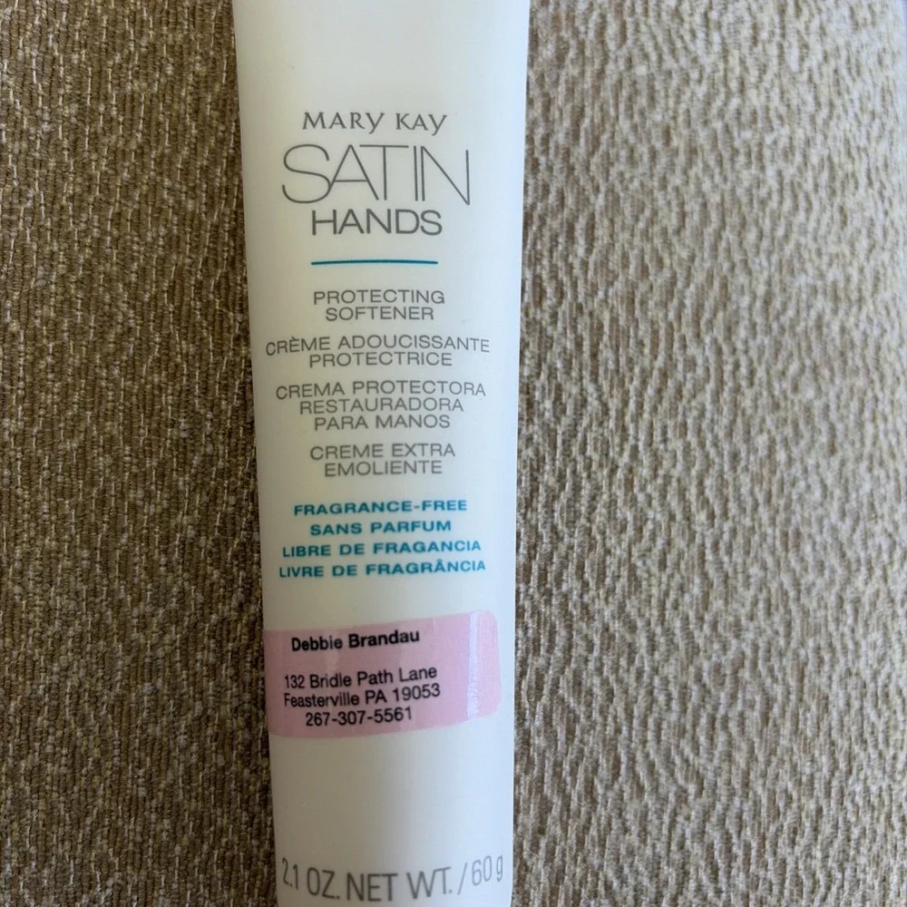 Mary Kay Satin Hands Protecting Softener Cream, Fragrance-Free, 2.1 oz, Hand - Picture 2 of 3